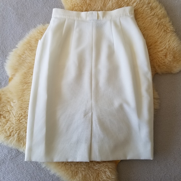 SOLD - VINTAGE Elegant European Pencil Skirt - Picture 3 of 14